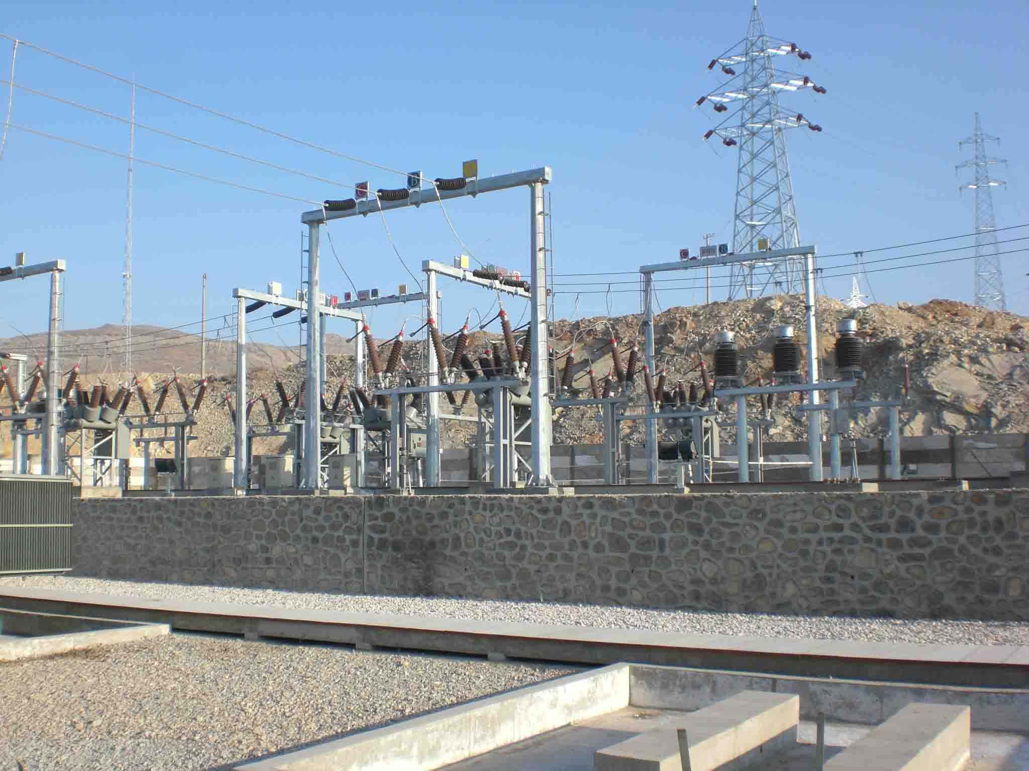 What are the key parts of dry-type transformers